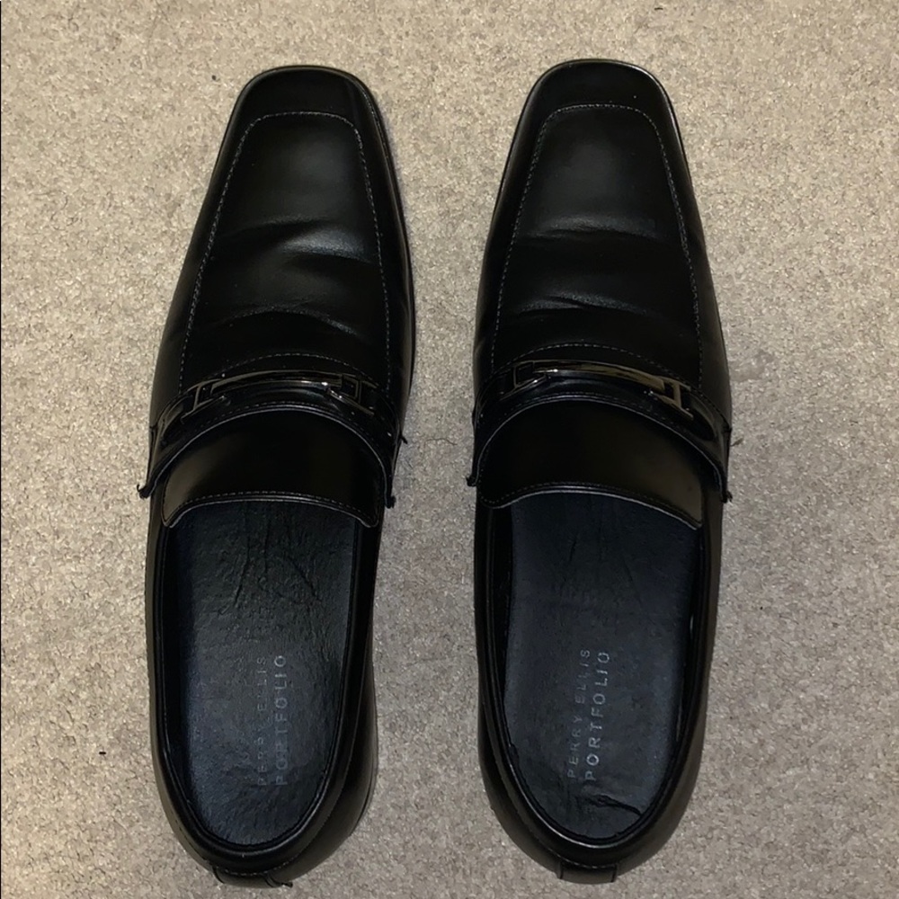 Perry Ellis portfolio black dress shoes